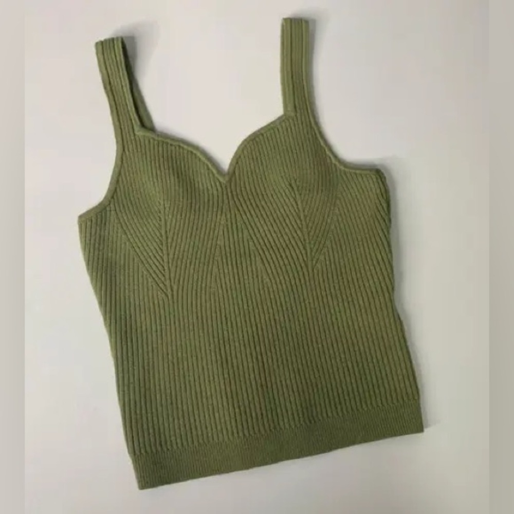 Like New Abercrombie Contour Sweetheart Tank